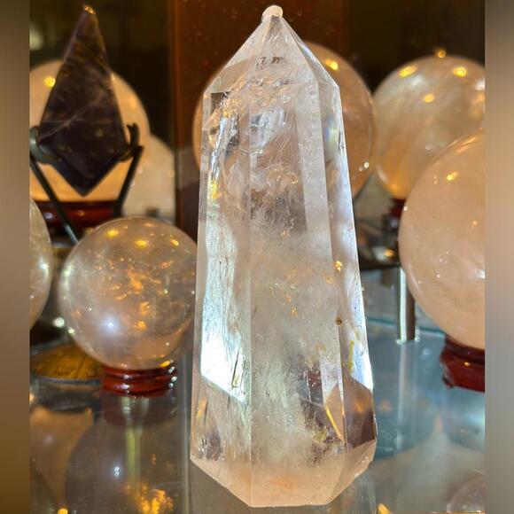 Clear Quartz Rainbow Inclusions - Picture 2 of 4